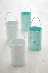 Tea Light holders in white and blue