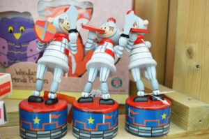 Wooden toy soldiers